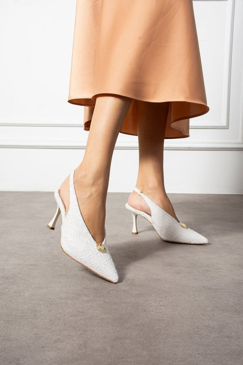 Beyaz Kumaş Dokulu Düğme Detaylı Slingback İnce Topuklu Kadın Stiletto
