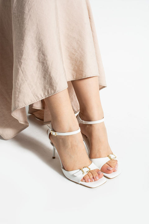 Beyaz Bilekten Bağlamalı Vegan Deri Topuklu Ayakkabı – 9cm İnce Topuklu Rahat ve Şık Kadın Model