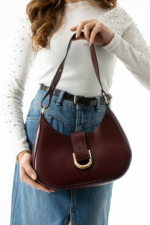 Bordo Mat Suni Deri Tokalı Kadın Omuz ve Kol Çantası – Günlük Kullanıma Uygun, Fermuarlı ve Bölmeli Model