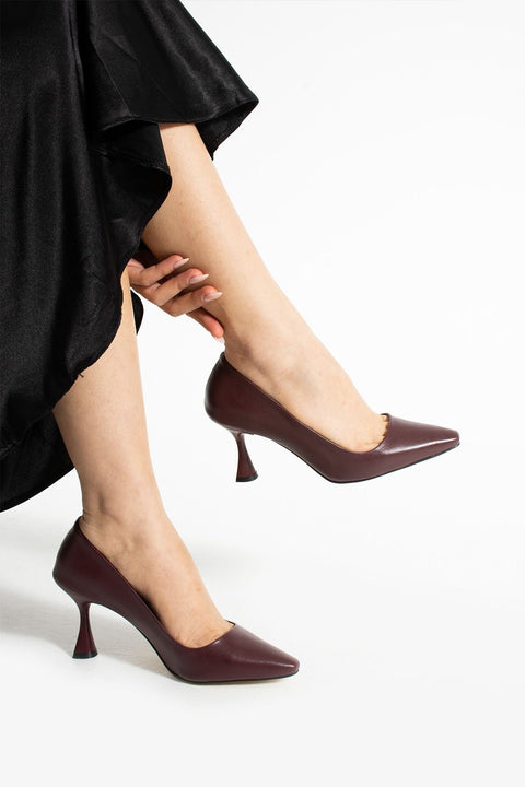 Bordo Mat Vegan Deri Topuklu Ayakkabı – 7 cm Rahat Topuklu, Şık ve Zarif Klasik Model, Günlük ve Gece Kombinlerine Uygun