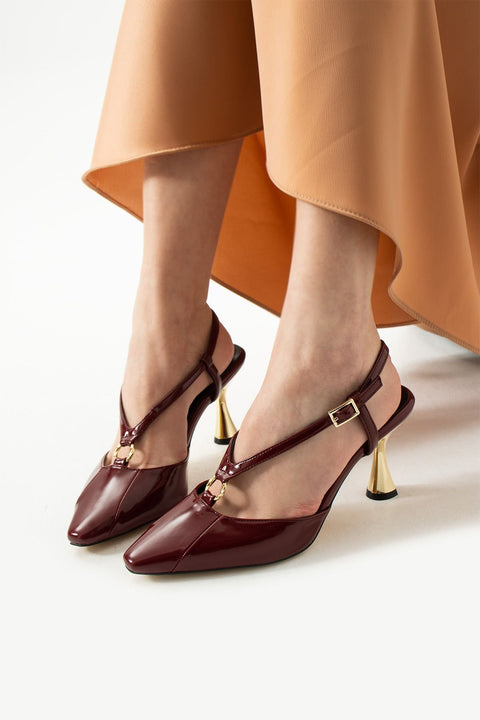 Bordo Rugan Topuklu Kadın Ayakkabı – Altın Detaylı, Şık ve Zarif Klasik Model, Günlük ve Özel Gün Kombinlerine Uygun