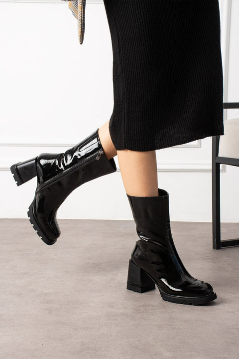 Kadın Siyah Kırışık Deri Kalın Topuklu Bot – Şık Kışlık Ofis Kombinleri İçin Rahat Ortapedik Model