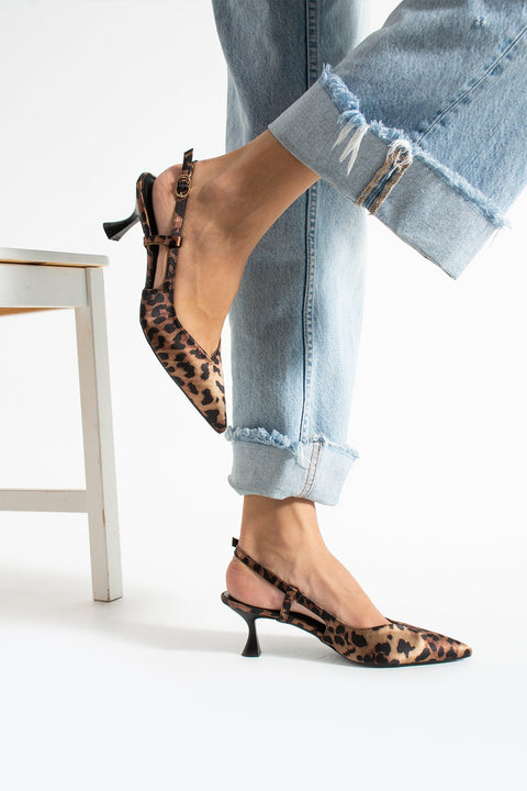 Leopar Taş Detaylı İnce Topuklu Slingback Stiletto – Şık ve Zarif Abiye Kadın Ayakkabı