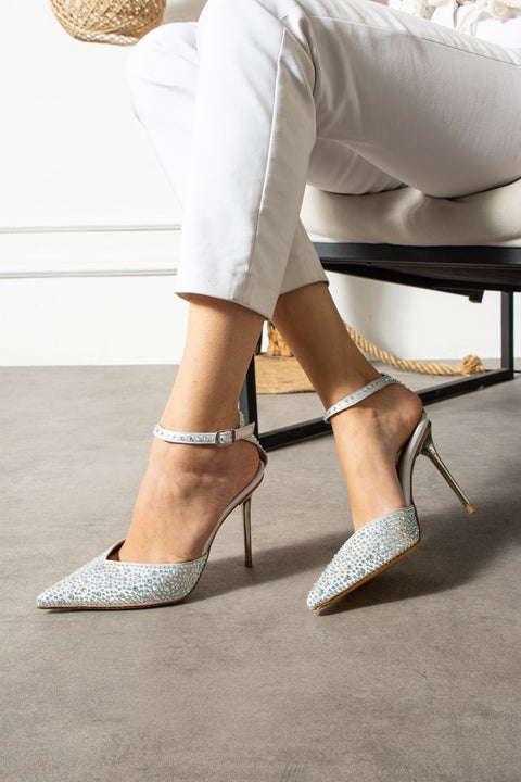 Beyaz Taşlı Metalik Gümüş Topuklu Bilekten Bağlamalı Stiletto – 10 cm İnce Topuk Ayakkabı