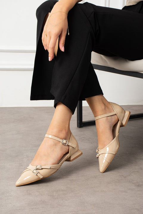 Bej Rugan Bilekten Bağlamalı Çift Tokalı Sivri Burun Düşük Topuk Kadın Ayakkabı