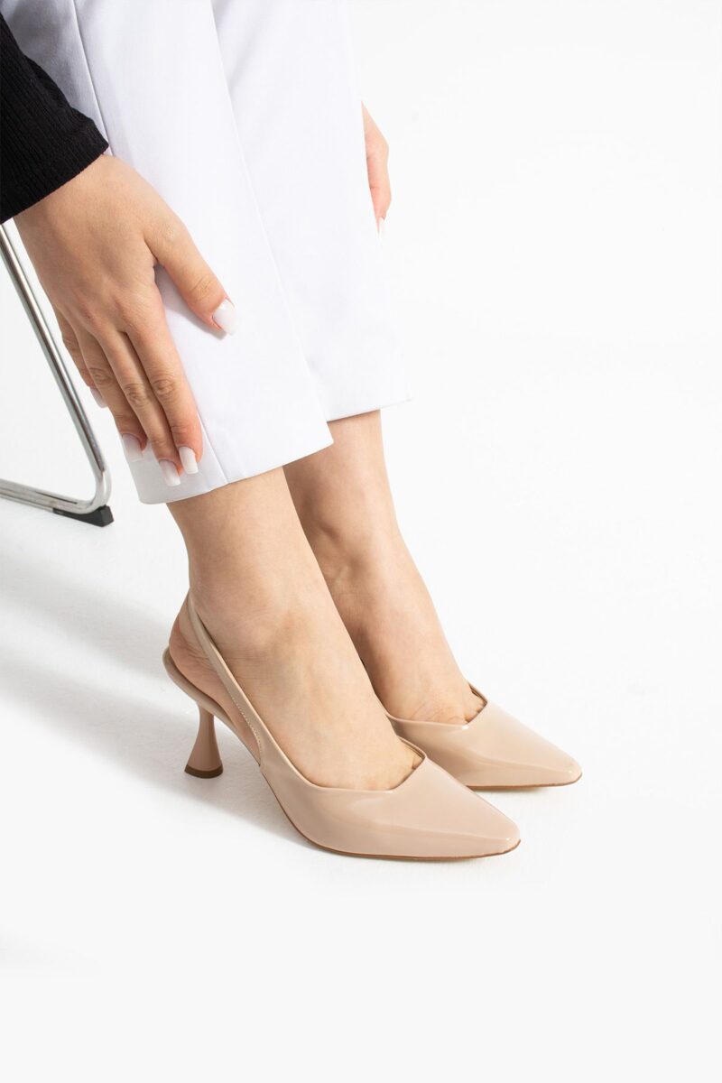 Bej Rugan Slingback Topuklu Ayakkabı – İnce Topuklu, Sivri Burunlu, Şık ve Zarif Klasik Model, Ofis ve Abiye Kombinlere Uygun