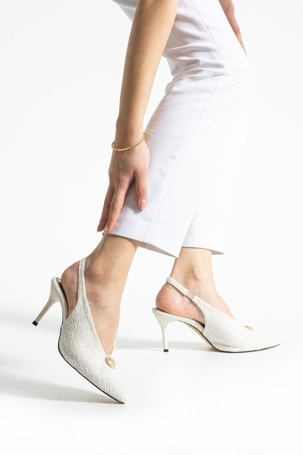 Beyaz Kumaş Dokulu Tokalı Slingback Stiletto – İnce Topuklu Zarif ve Rahat Kadın Ayakkabı - Görsel 6