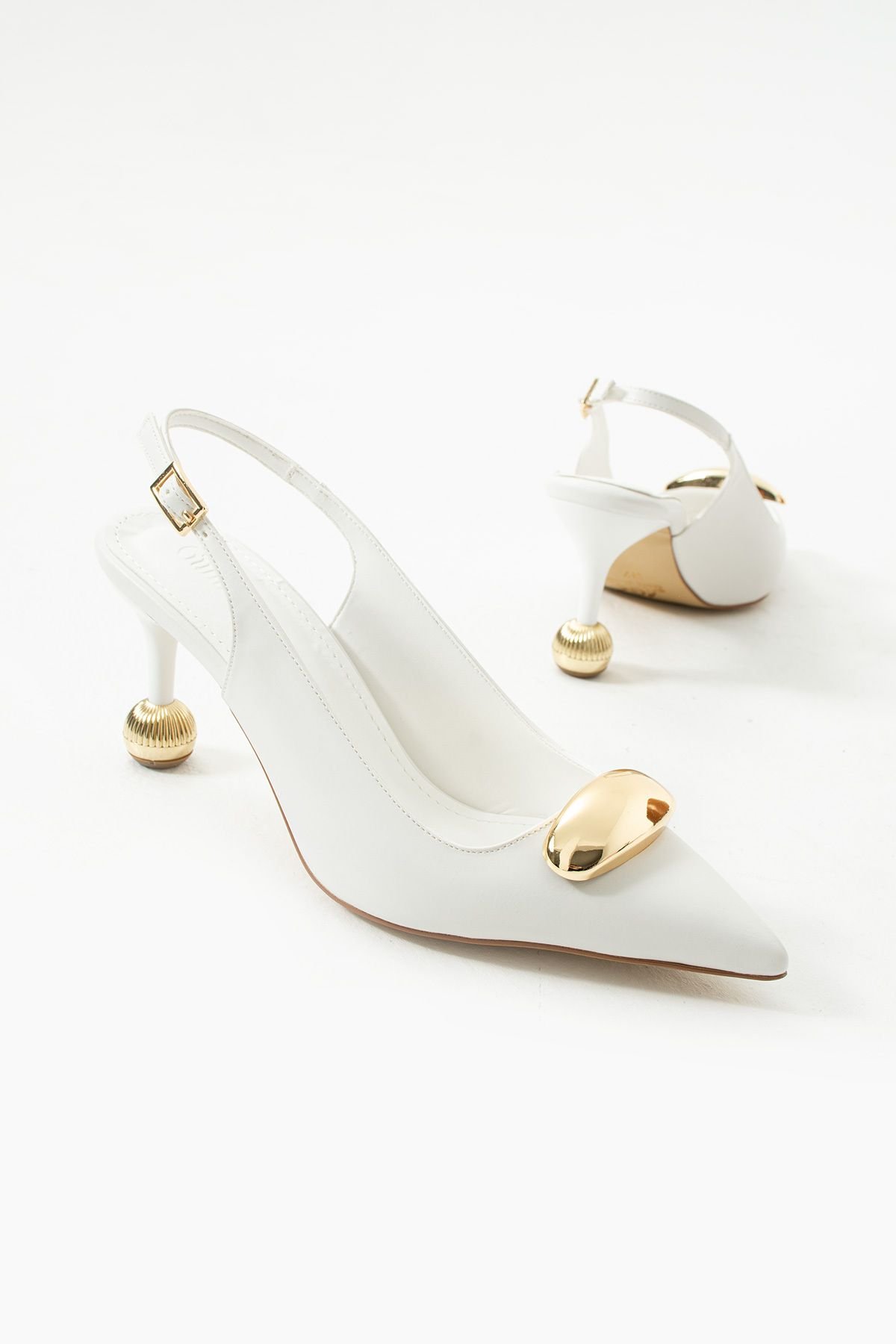 Beyaz Mat Vegan Deri Stiletto – 7cm İnce Topuklu Gold Detaylı Zarif Ofis ve Davet Uyumlu Kadın Ayakkabı - Görsel 6
