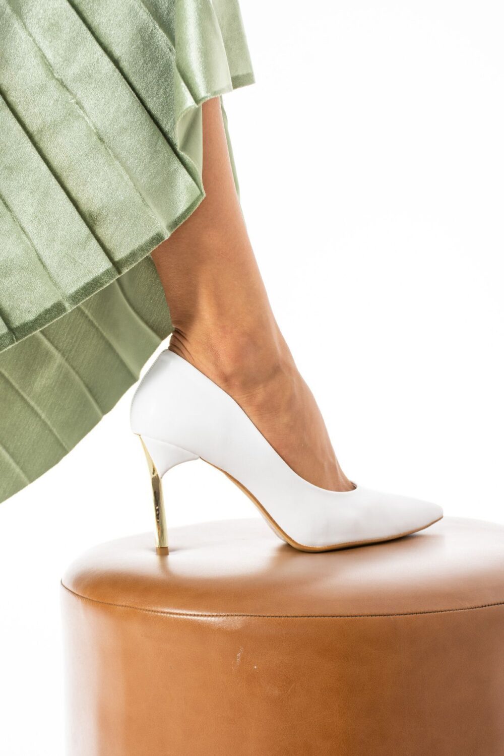 Beyaz Sade Mat Stiletto: Konforlu Vegan Deri Günlük Ve Özel Gün Kadın Topuklu Ayakkabı - Görsel 4