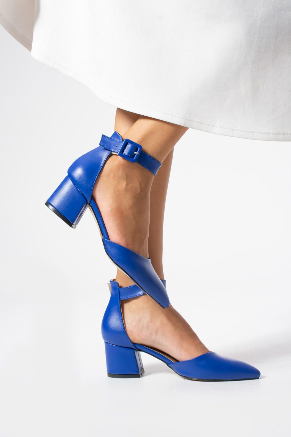 Mavi Topuklu Abiye Kadın Ayakkabı – 5.5 cm Kalın Topuklu, Şık ve Zarif Stiletto Model, Gelinlik & Özel Gün Kombinlerine Uygun - Görsel 3