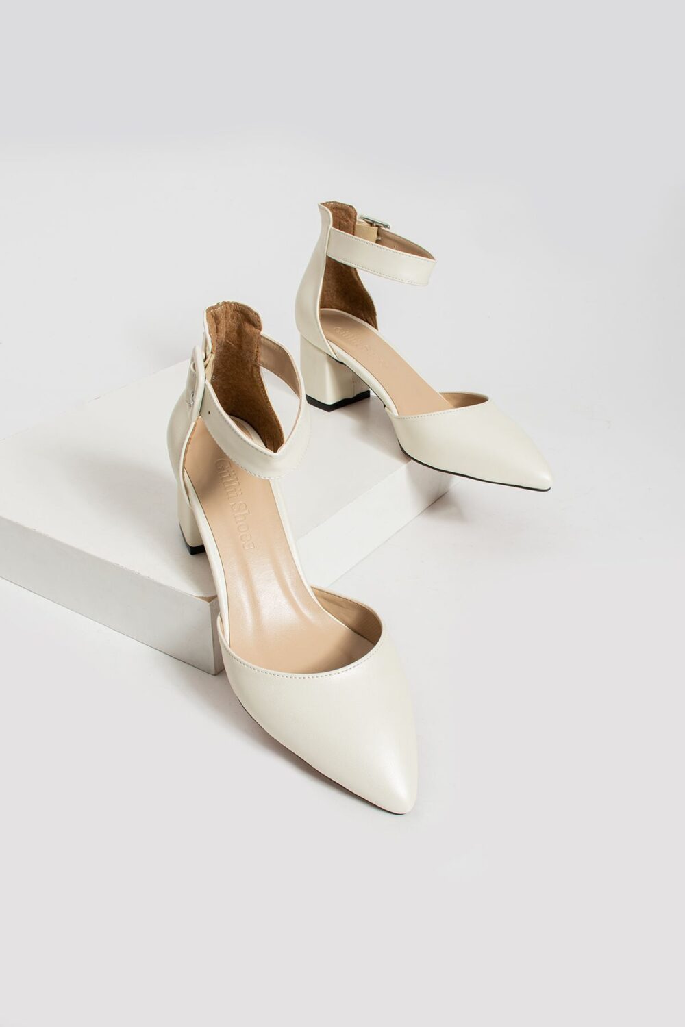 Sedef Topuklu Abiye Kadın Ayakkabı – 5.5 cm Kalın Topuklu, Şık ve Zarif Stiletto Model, Gelinlik ve Özel Gün Kombinlerine Uygun - Görsel 4