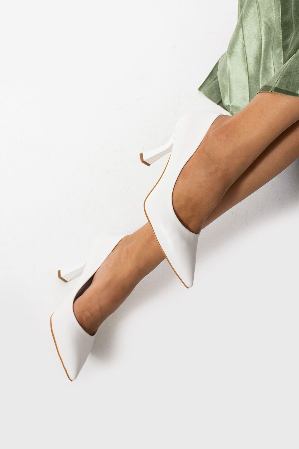 Beyaz Yüksek Topuklu Stiletto – 8.5cm İnce Topuklu Rahat ve Şık Vegan Deri Kadın Ayakkabı | Günlük, Ofis ve Özel Gün Uyumlu - Görsel 5