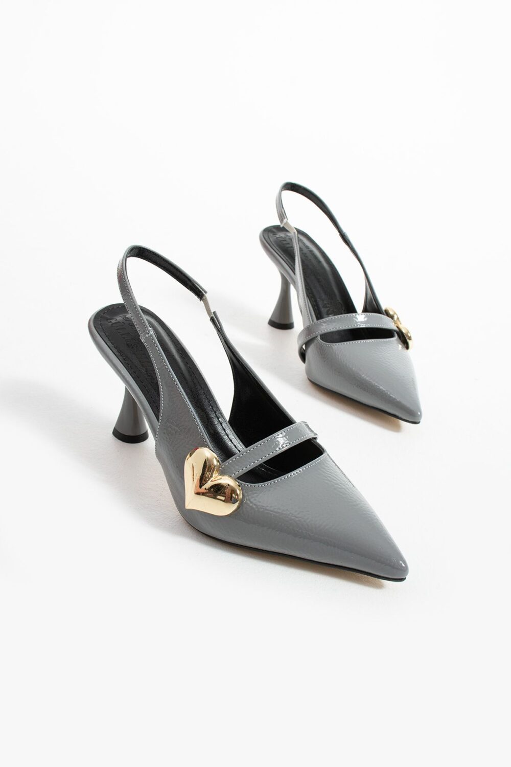 Gri Rugan Kalp Tokalı Kadın Topuklu Ayakkabı – 7cm Rahat Vegan Stiletto - Görsel 6