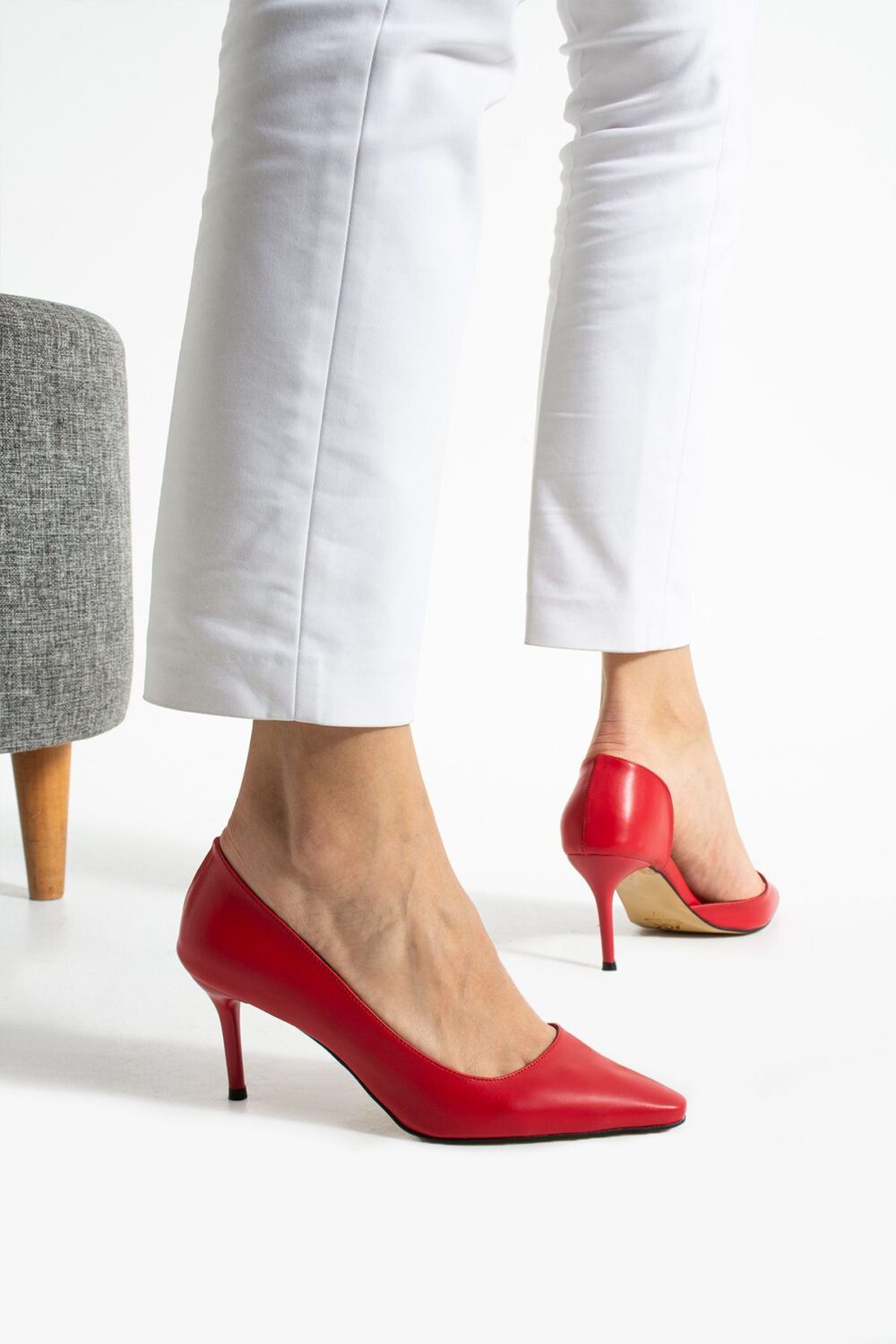 Mat Kırmızı Vegan Deri Stiletto – 7cm İnce Topuklu Günlük & Ofis Kadın Ayakkabısı - Görsel 3