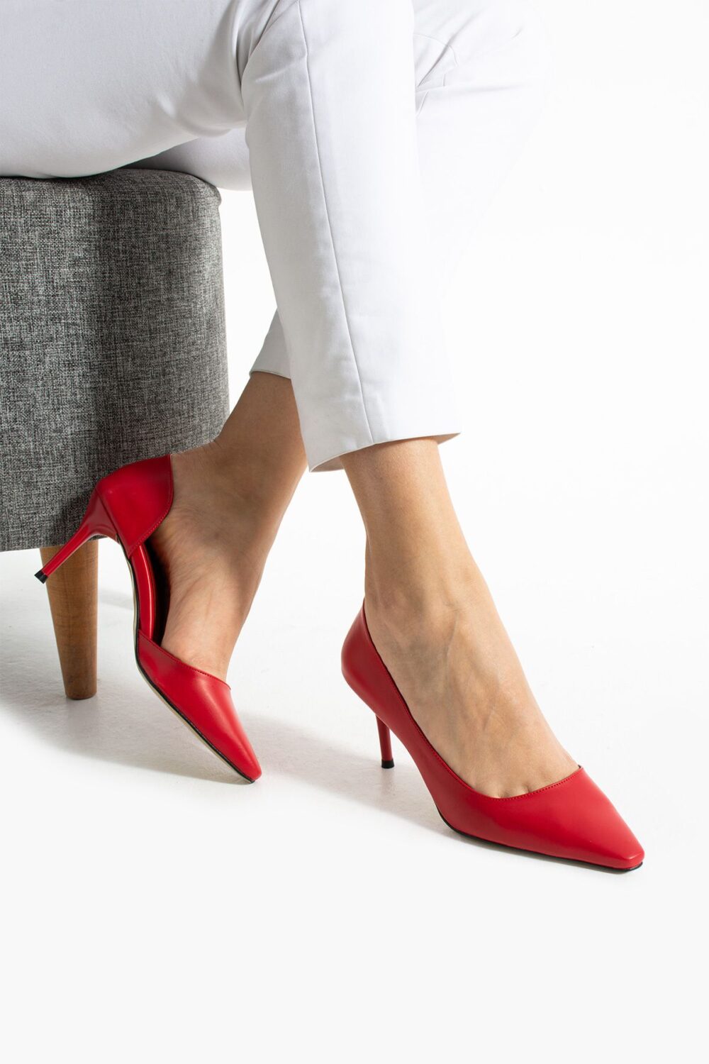 Mat Kırmızı Vegan Deri Stiletto – 7cm İnce Topuklu Günlük & Ofis Kadın Ayakkabısı - Görsel 2