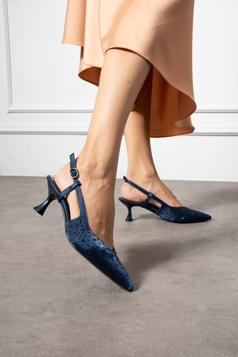 Lacivert Taş Detaylı İnce Topuklu Slingback Stiletto – Şık ve Zarif Abiye Kadın Ayakkabı