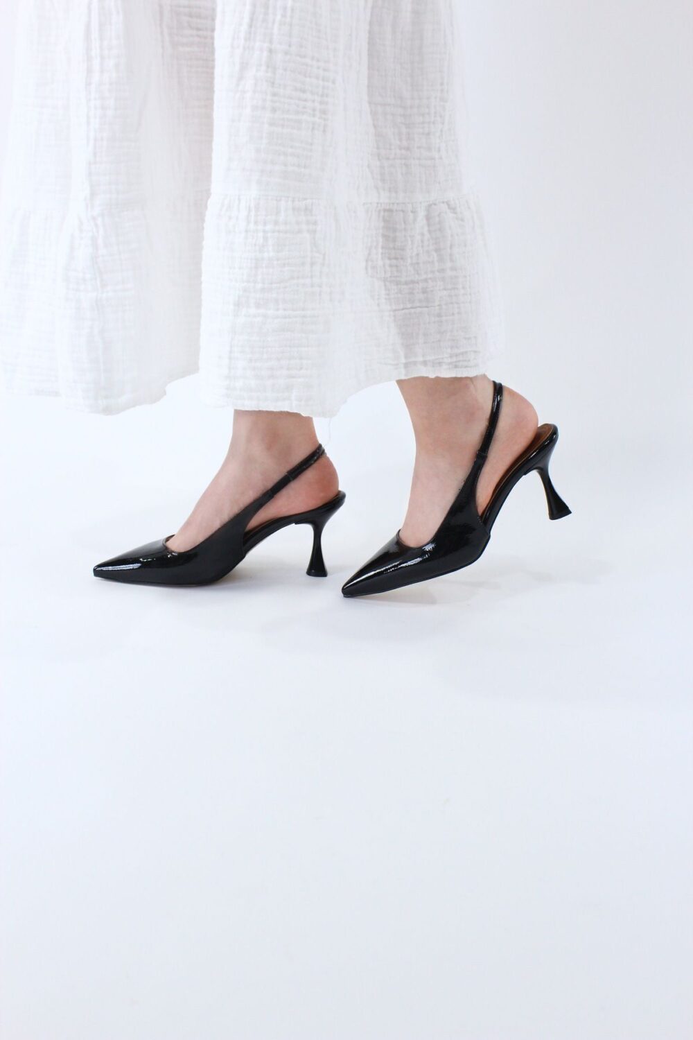 Siyah Rugan İnce Topuklu Slingback Stiletto – Sivri Burunlu, Şık, Abiye ve Özel Gün Kombinlerine Uygun Kadın Ayakkabı - Görsel 5